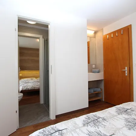Haus Primavera Apartment